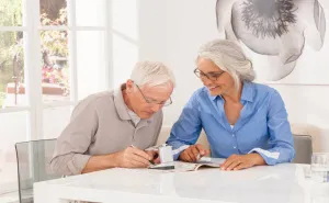 Лупа настольная асферическая Eschenbach Scribolux 2,8x, 100x75 мм, с подсветкой, изображение 3