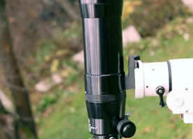 >Труба телескопа выполнена из металла и покрыта черным лаком.